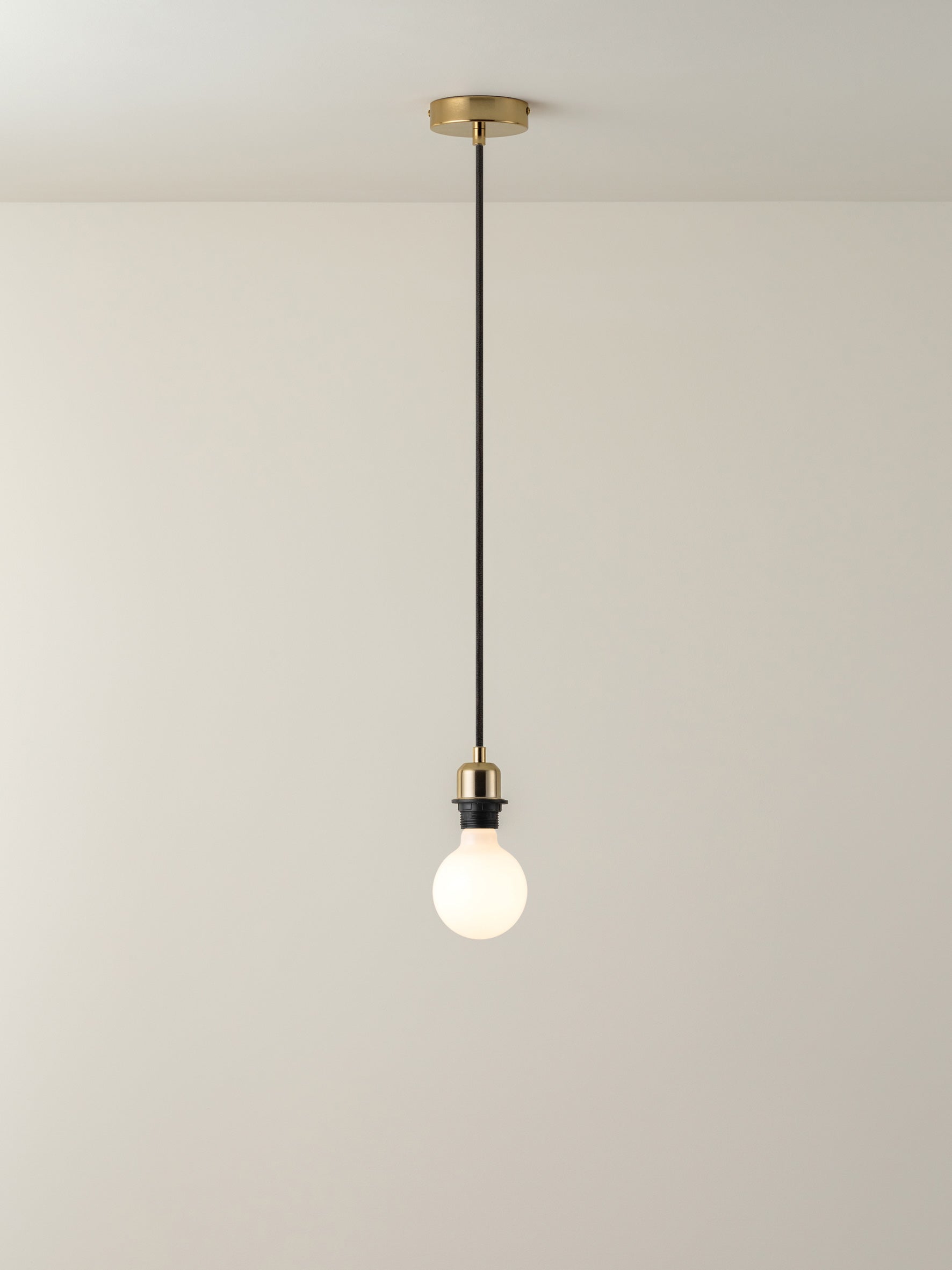 Capel - 1 light brass drop cap lampholder kit