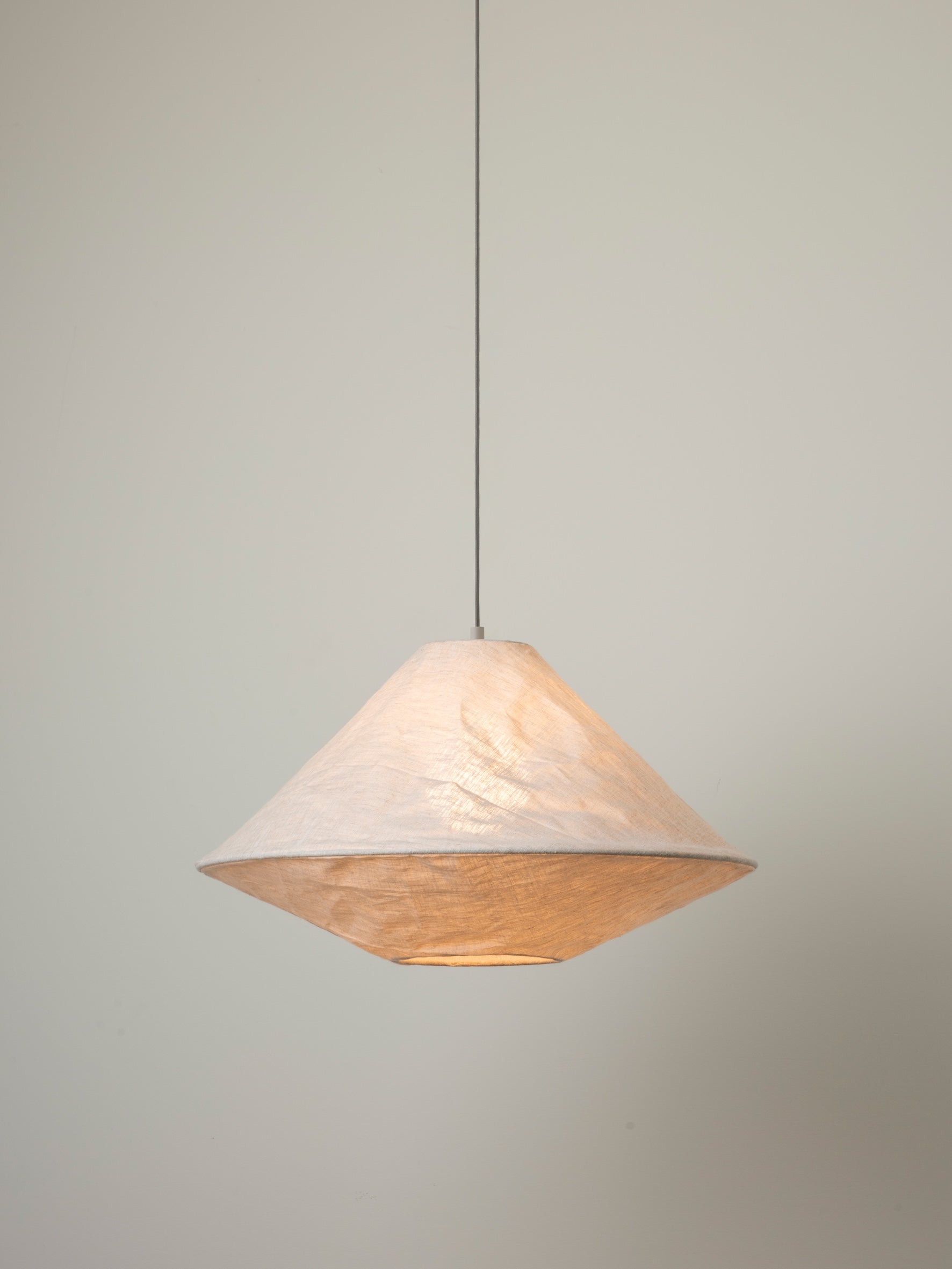 Siya - collapsible linen pendant