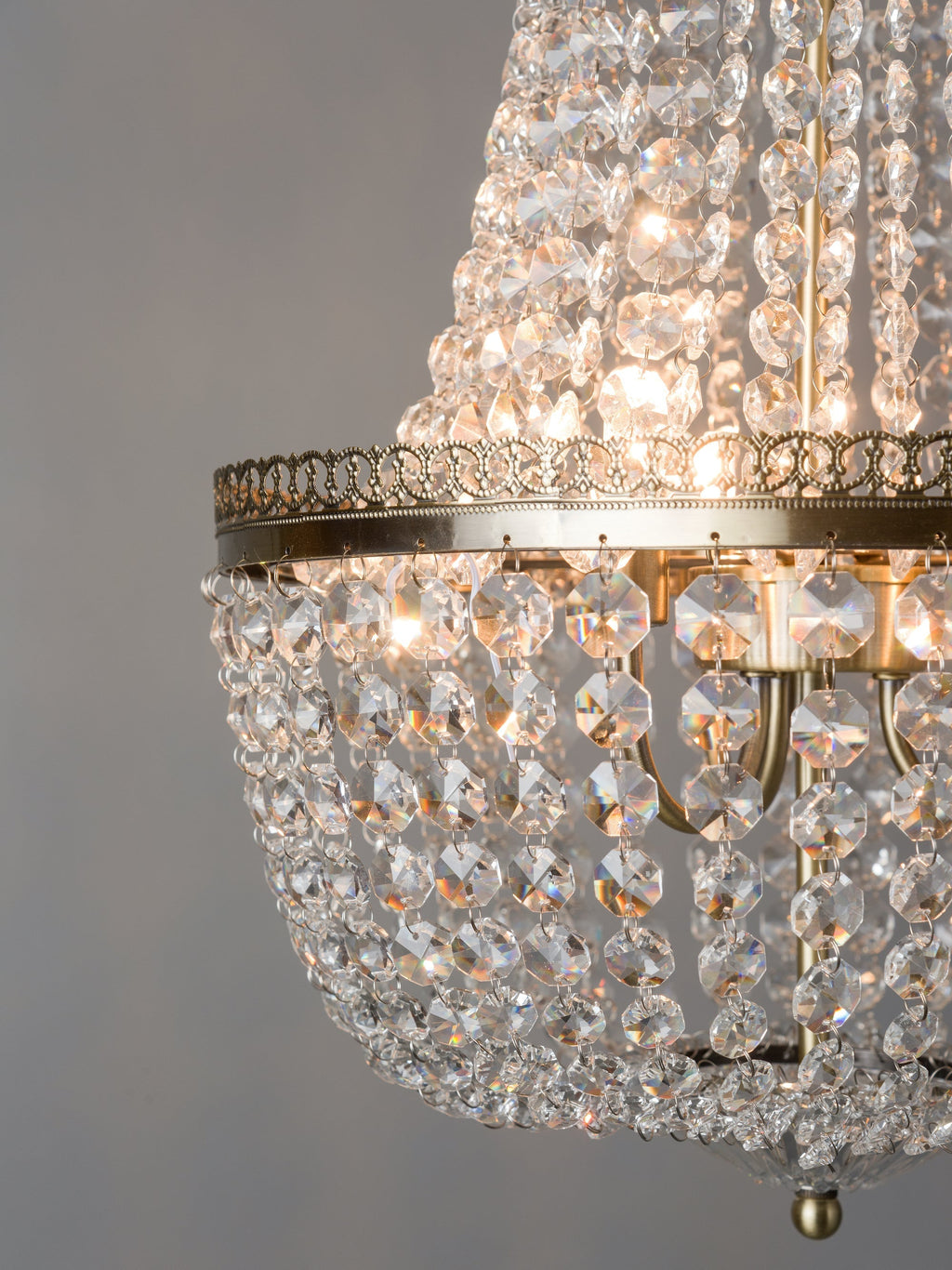 Pioni - 3 light antique brass crystal glass chandelier