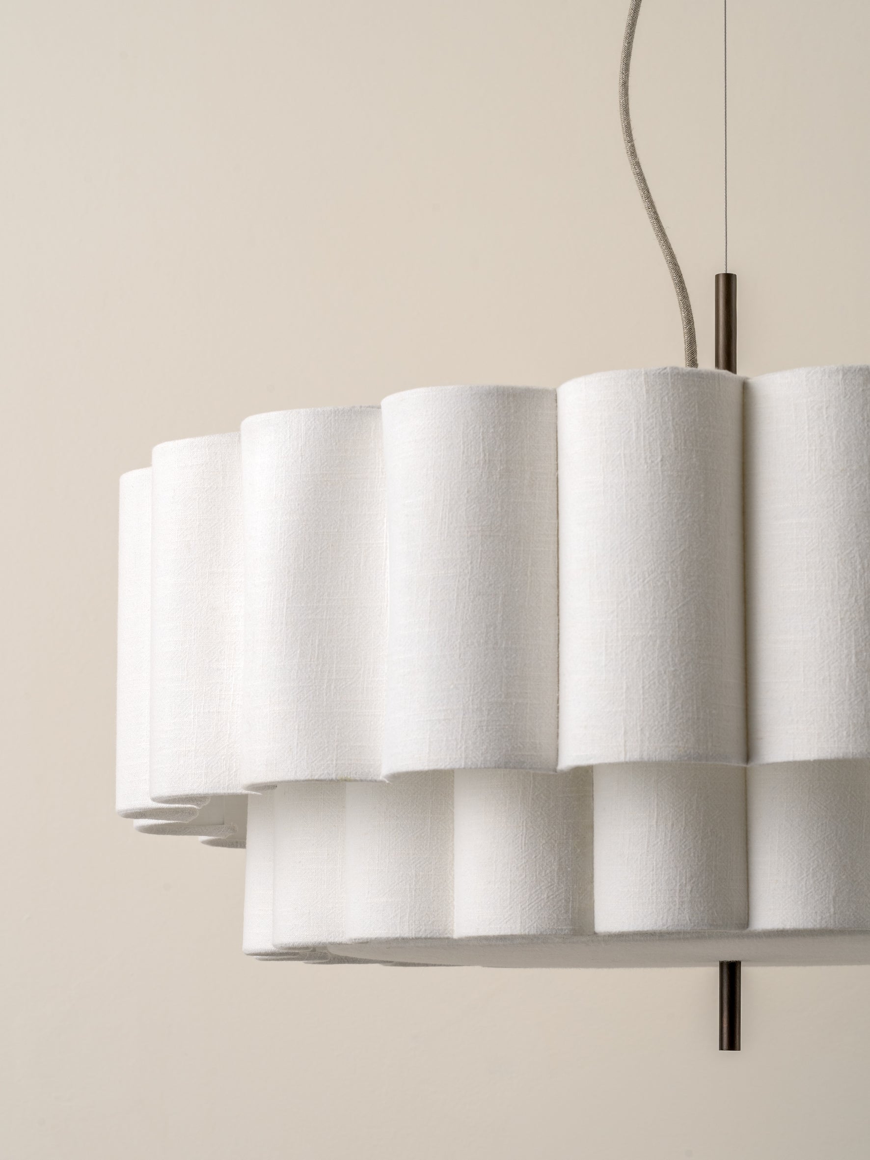 Folia - large scalloped natural linen pendant