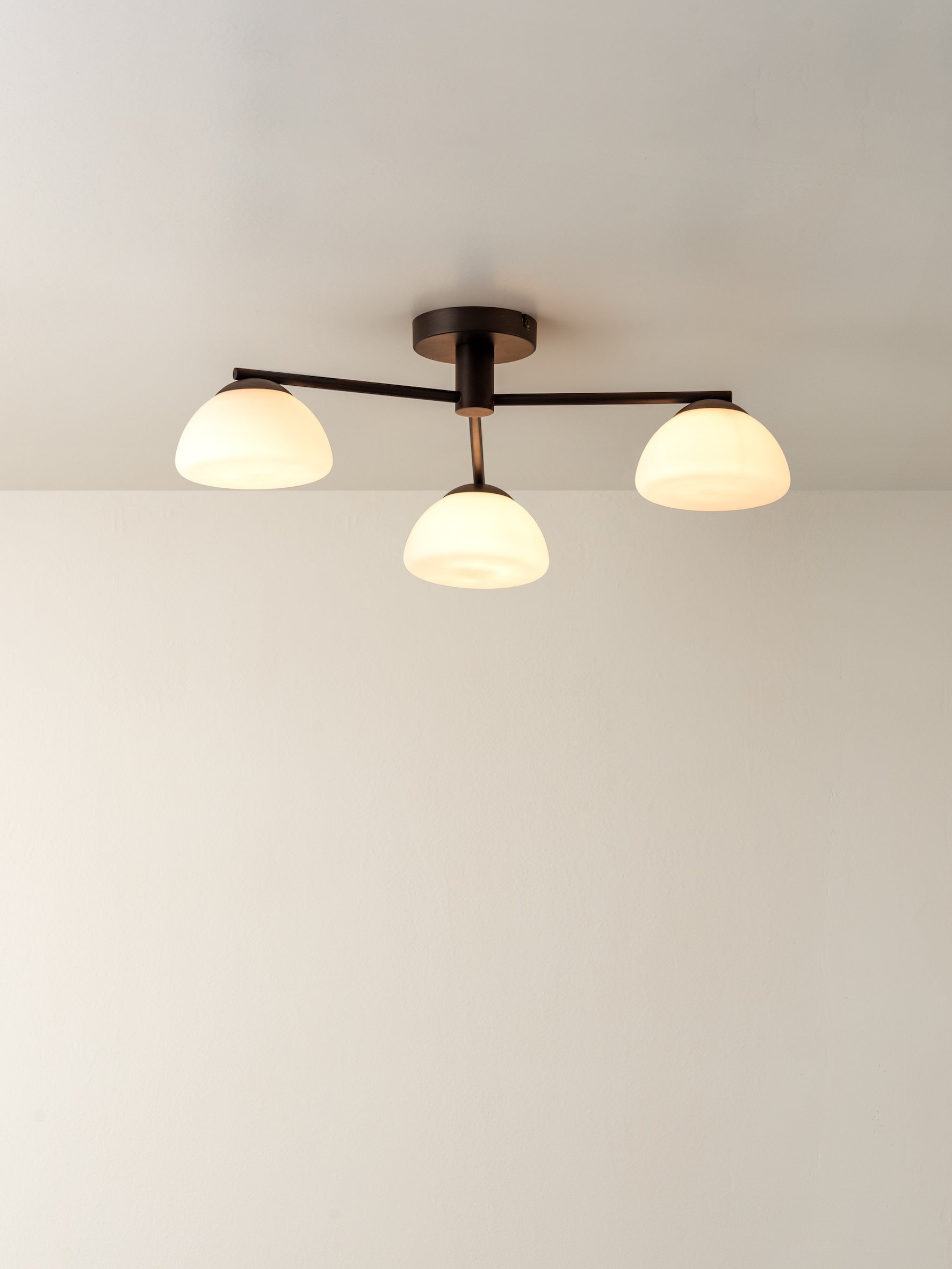 Silio - 3 light bronze and opal flush