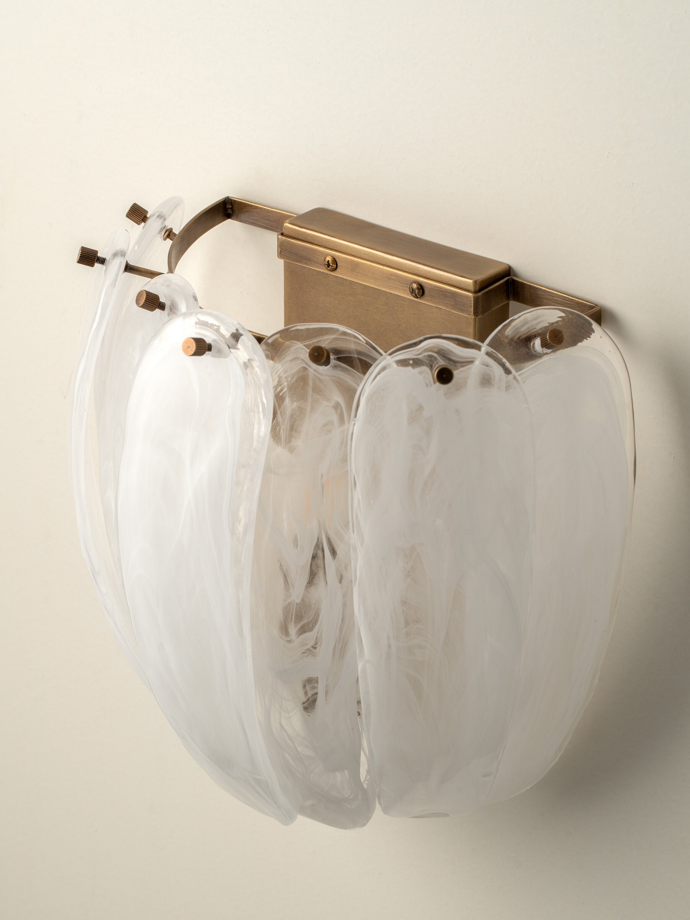 Astera wall light