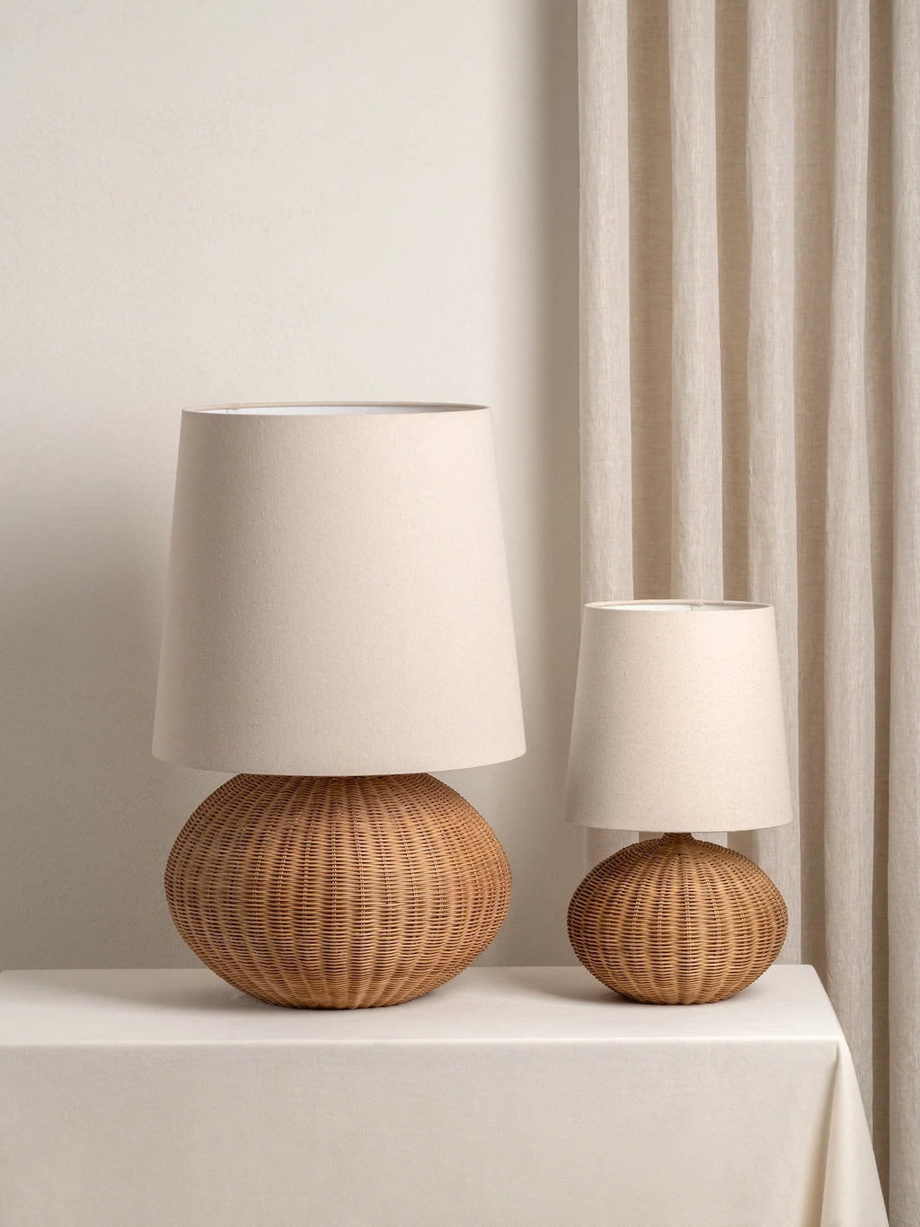 Sanvi - extra large rattan globe table lamp