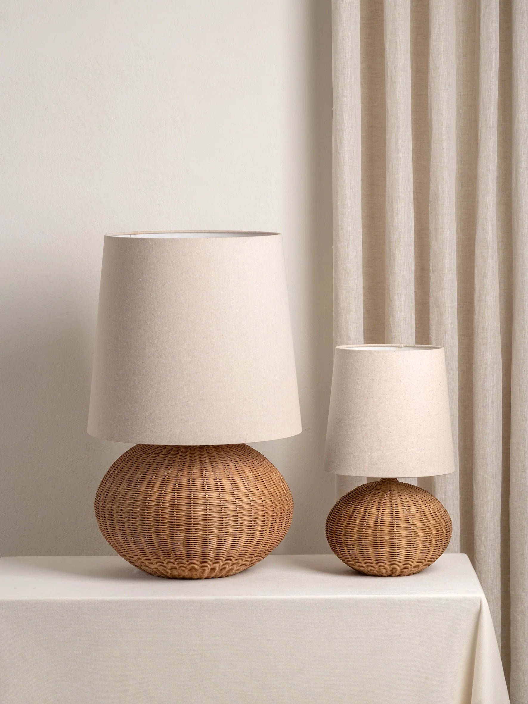 Sanvi - extra large rattan globe table lamp