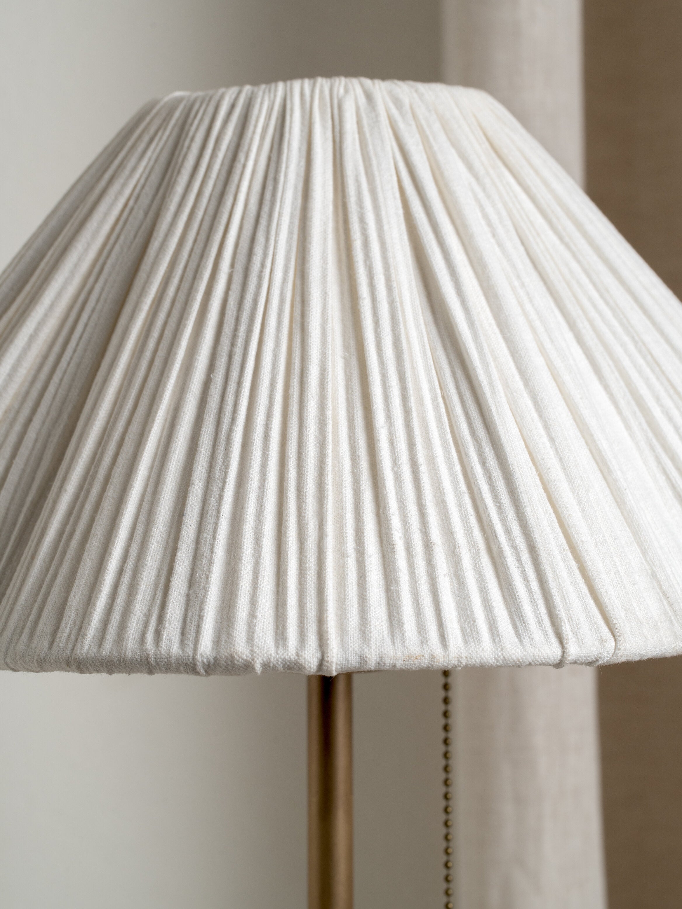 Lindi table lamp