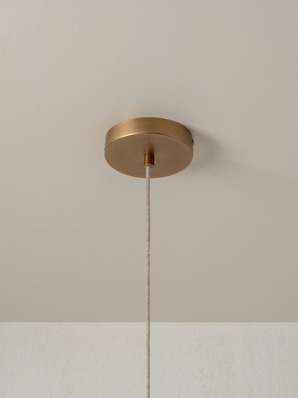 Lindi small pendant
